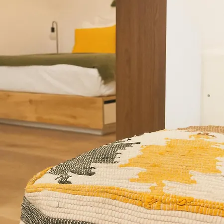 Centro - Design - Jr Con Terrazza - Ac - Wi Fi Трієст