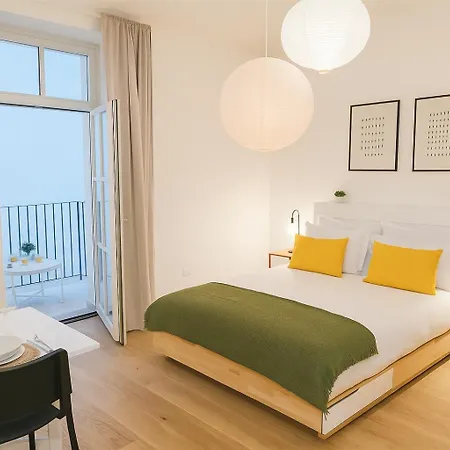 Centro - Design - Jr Con Terrazza - Ac - Wi Fi * Трієст