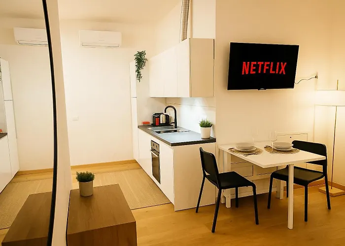 Centro - Design - Jr Con Terrazza - Ac - Wi Fi Apartamento Trieste